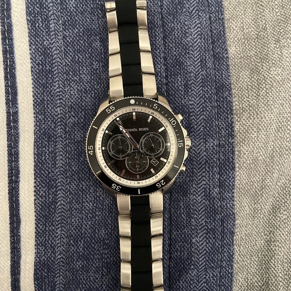 Michael Kors Men’s Silver and Black Watch